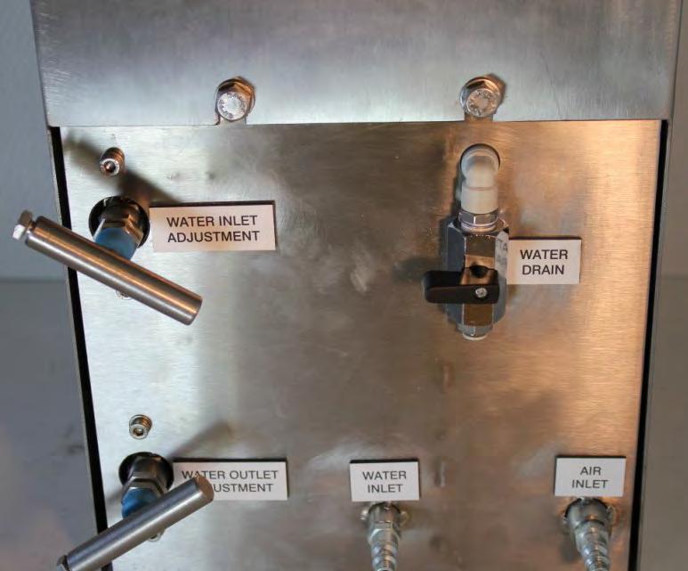 Stille inn vannkontrollboksen for bruk Trinn 1 Kontroller at vanndrenering er lukket.