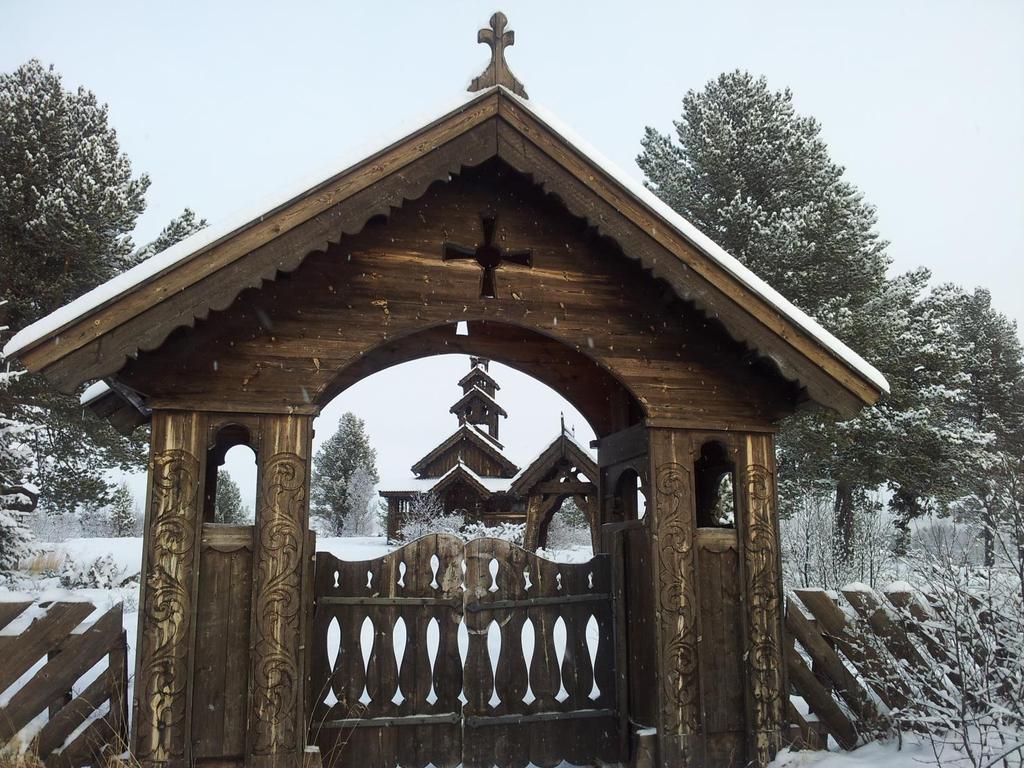 Julemarked på Oset Svidal.no og Eikerbussen arrangerer tur til Julemarked på Oset Høyfjellshotell. Vi satser på å lage dette til en tradisjonsrik tur i årene fremover.