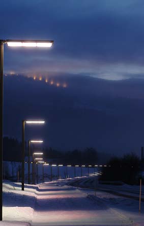 INFORMERE OG VARSLE TRAFIKANTENE I dette kapittelet nevnes også dynamisk belysning i tunneler, som er et vanlig tiltak. 5.15.1 Tilrettelegging Dynamisk belysning styres avhengig av omstendighetene.