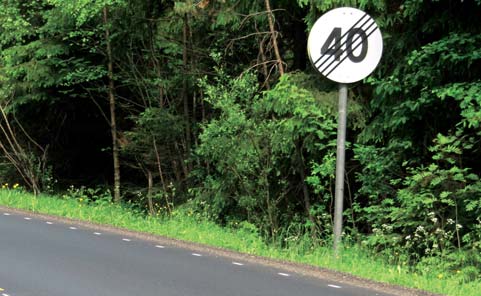 Fremkommelighet Fremkommelighet FARTSGRENSE, gamle fylkesveier, del 1 Antall kilometer vei med ulike fartsgrenser i km/time FARTSGRENSE, gamle fylkesveier, del 2 Antall kilometer vei med ulike