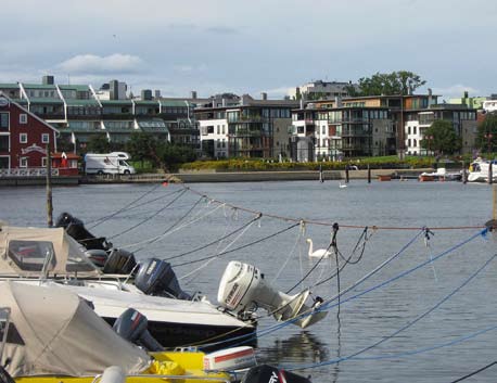 blir bebygget, eller dersom de skaper barrierer og stenger for utsikt fra byen til sjøen og vice versa.