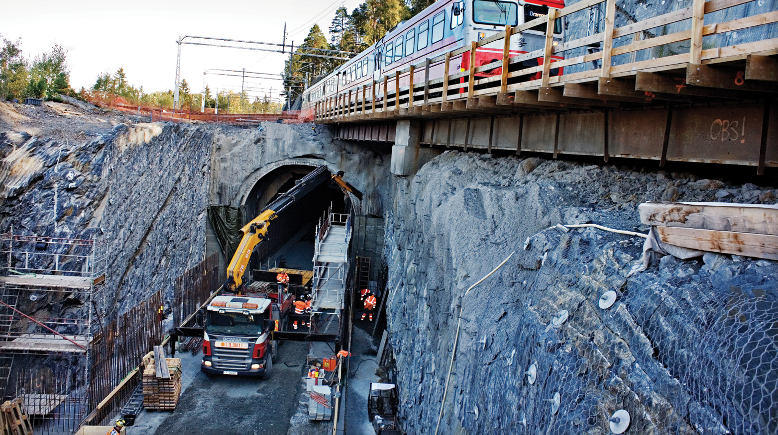 Investeringsrammen for jernbane ble i siste Nasjonal transportplan (2010-2019) økt til ca 50 mrd for hele planperioden. Dette innleder en ny og mer offensiv satsing på jernbane.