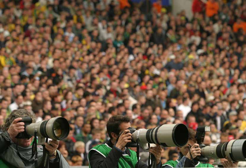 18 massemedier Foto: Colourbox Store arrangementer er ofte interessante for mediene og blir besøkt av både journalister, fotografer og kamerateam.