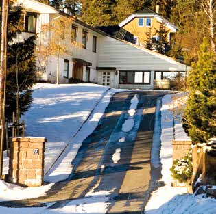 20-års garanti DEFROST SNOW Toleder TXLP varmekabel for snø- og issmelting Bruksområder: DEFROST SNOW er en komplett toleder varmekabel med inte grert, skjult skjøt og 10 m kald tilleder.