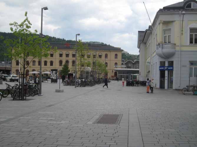 Figur 13. Ombyggingen av Strømsø torg er et av de nyeste bidragene til Drammens fornyelse. Torget ble ferdigstilt til byjubileet i 2011.
