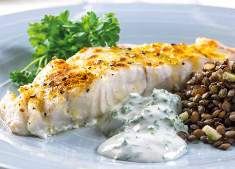 Oppskrift Ovnsbakt sei med grønne linser Seien er en av våre viktigste matfisker. Med garam masala får ovnsbakt seifilet en eksotisk smak som harmonerer godt med grønne linser og en frisk yoghurt.