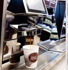 Har du ikke tilfeldigvis snublet over denne drikken, er det bare å sjekke litt rundt. God kaffe er en suksessfaktor, også på bensinstasjoner. Foto: Per Gunnarsson.