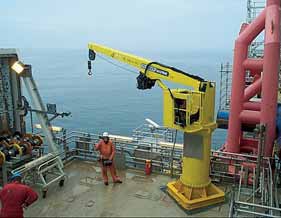 Løfteinnretninger - bruk og virkemåte Kapittel 01 G20- Fastmontert hydraulisk kran Fastmonterte hydrauliske kraner brukes ofte på kaianlegg på land, offshoreinstallasjoner, skip, frakt-/og