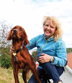 5 Tina Mikland har trent Qi-gong med kollegaer og vært på kurs med Qi-gong på Montebello-senteret. Det er kjempebra. Det er sakte bevegelser og gir ro, hvile og energi, sier hun.