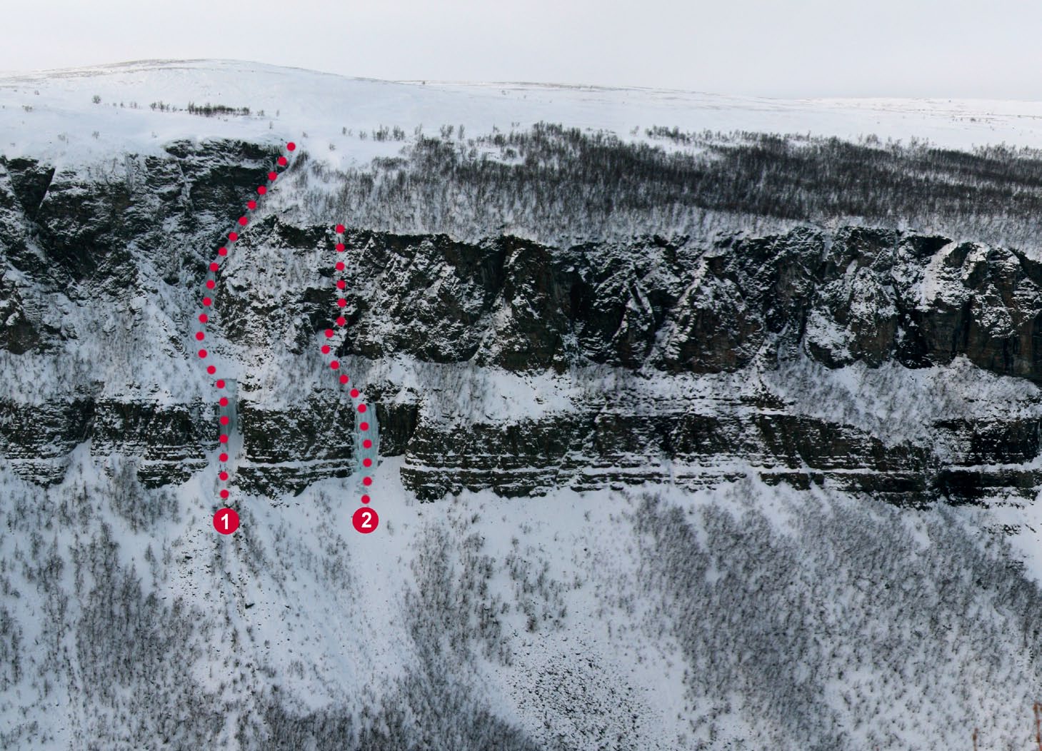 Sautso Ovenfor Sautsofossen 4,0 t Gå ut til Altaelva på ubrøyta skogsvei, og følg elva oppover (isen kan være usikker). Fossene ligger på høyre side av Alta-elva når du går oppover, ved Sautsovannet.