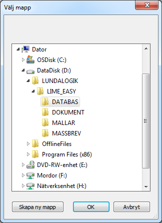 Skriv inn et navn i Navn feltet og trykk deretter på knappen Bla gjennom Dialogen Ny Database Blad deg frem til den