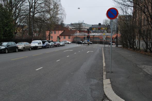 6.2 SIGNALPRIORITERING LANGS HELE TRASEEEN Langs store deler av den foreslåtte traseen er det (med unntak av kø i Sars gate) rødt lys som forårsaker forsinkelsene.