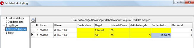 Tilpassinger For å kunne kjøre jaktstart må du sette regel til jaktstart, eventuelt fellesstart. Det er fullt mulig å ha blanding mellom enkeltstart, jaktstart og fellesstart i sam me renn.