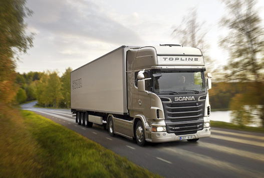 Prinsippene bak Scania Fartsskrivertjenester Bruk Scania Fartsskrivertjenester for å fjernnedlaste og lagre både kjøretøy- og sjåførdata på våre sikre servere.
