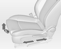 Seter og sikkerhetsutstyr 39 Sitt med skuldrene nærmest mulig seteryggen. Still inn seteryggen slik at du enkelt kan nå rattet med lett bøyde armer.