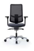 James+ 114NS er en oppgradering av kontorsstolen James. Videreutviklingen har fokus på aktivitet og ergonomi.