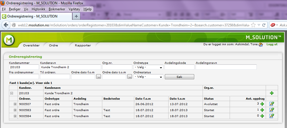 Når man har valgt et alternativ fra rullegardin menyen, forsvinner rullegardin menyen og man har registrert en kunde i kundenavn (se bildet nedenfor) -> kundenummer legges automtisk inn når man