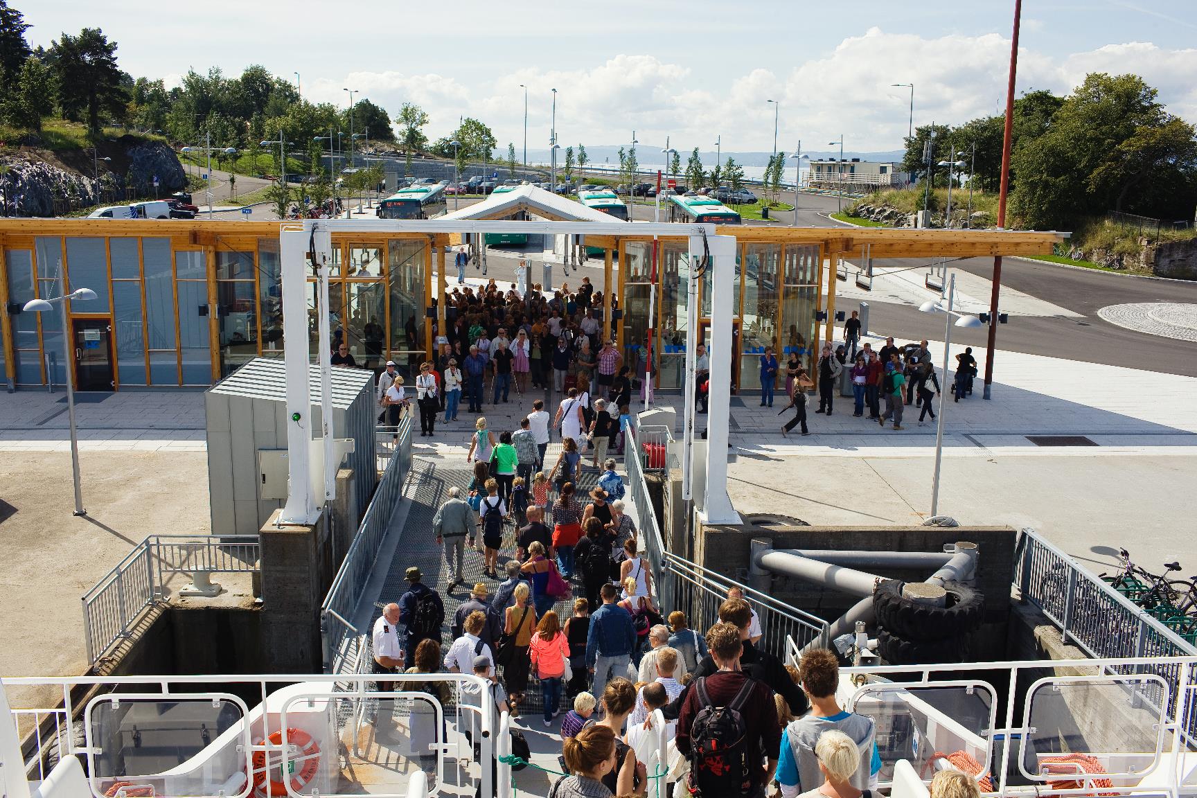 Terminalstruktur for buss Ruter ønsker å mate mer Vi må kunne snu der vi setter av de reisende.