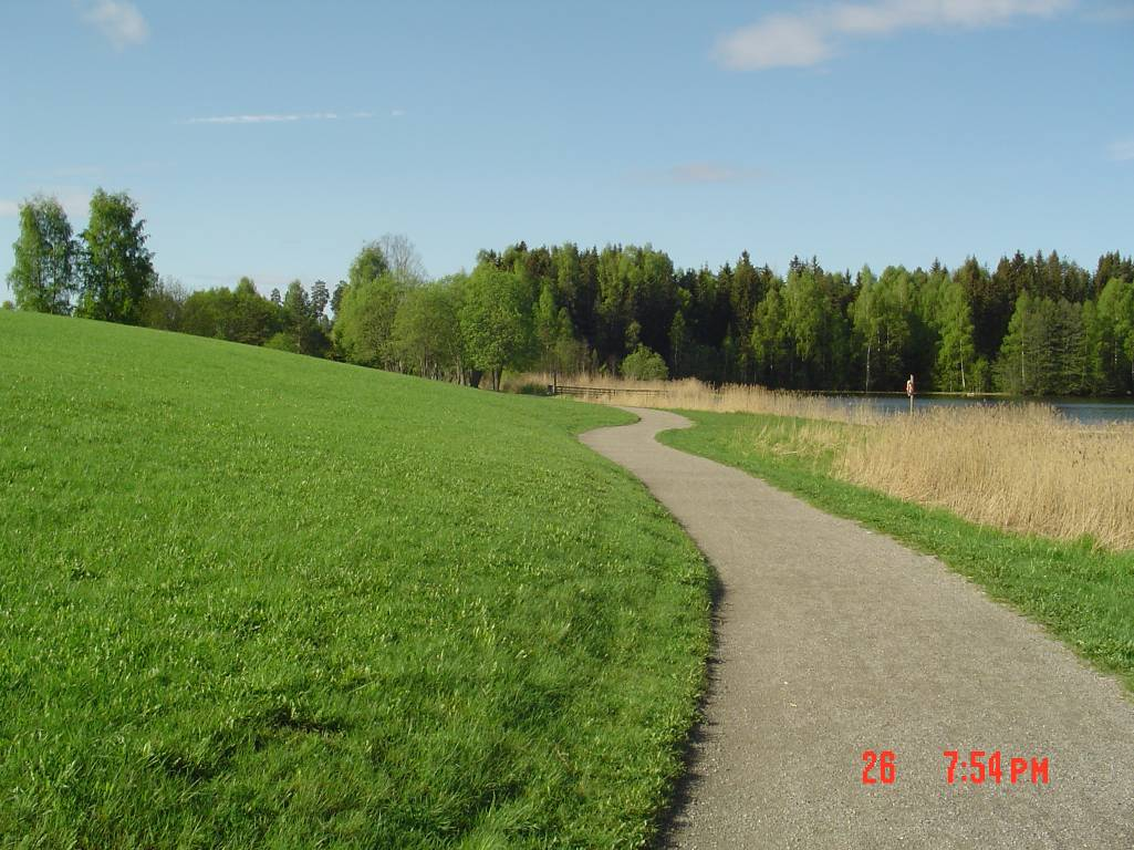 2.13 Graset er grønt for alle på Nordbytjernet Nordbytjernet friområde. (Foto: Ullensaker kommune v/ingrid Rindal Øvsteng) Nordbytjernet er Ullensakers største tilrettelagte friområde.