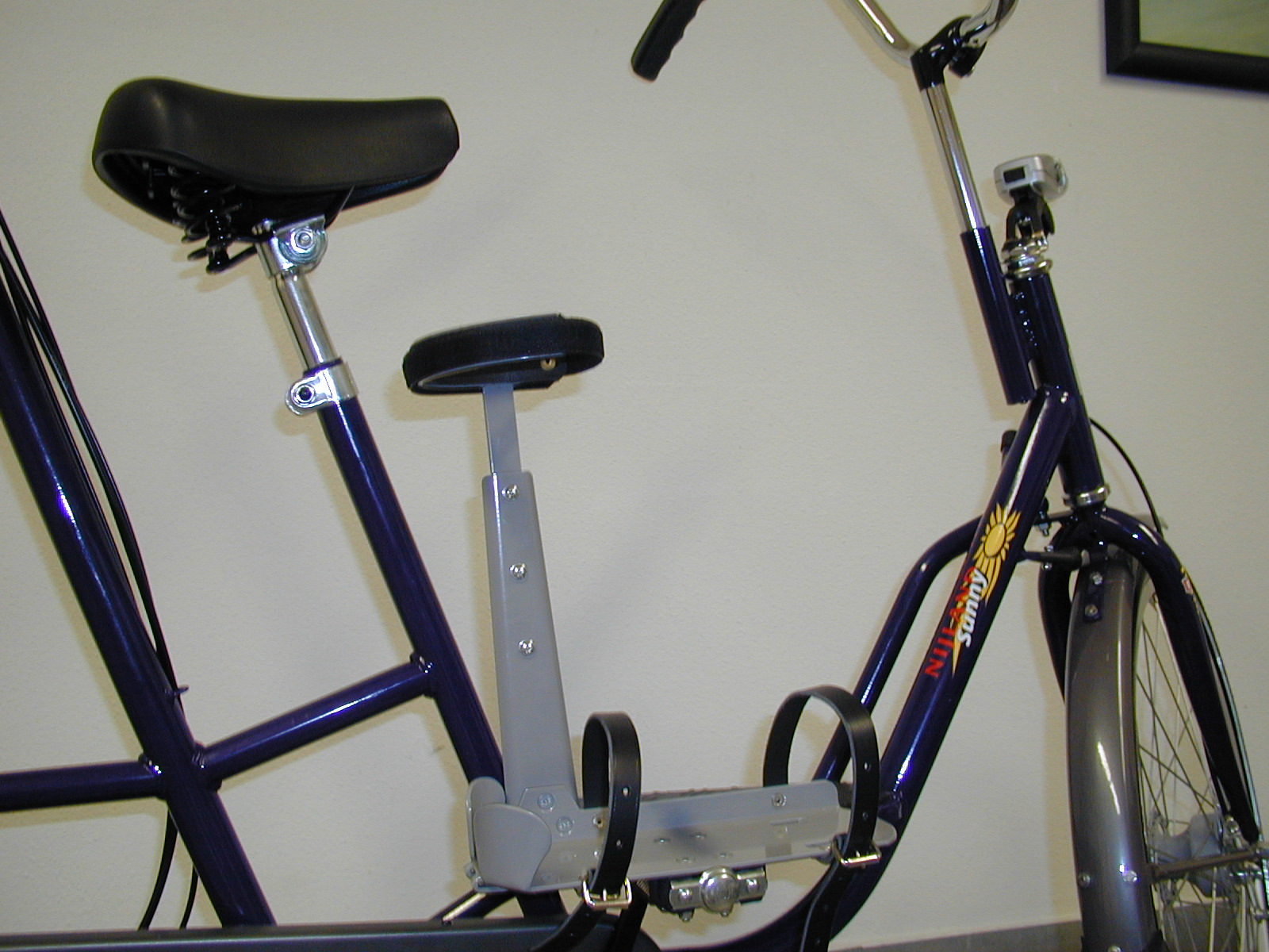 Pedaler Følgende pedaler kan leveres til en Sunny : Pedal med avtakbart vristbånd Kode 316/14 Pedalen med avtakbart vristbånd (figur 16) er utstyrt med vristbånd, som lett kan demonteres slik at man