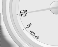 126 Kjøring og bruk Automatisk stopp vises av nålen på posisjonen AUTOSTOP i turtelleren.