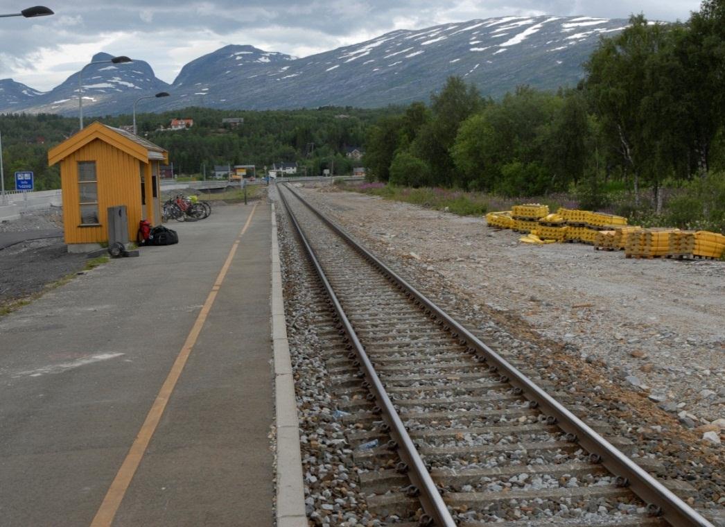 Valnesfjord holdeplass Ny plattform med lengde 250 meter. Bredde plattform 4,5 meter.