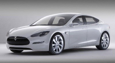 Fortsatt er det gode grunner til å forflytte seg i et så lite kjøretøy som mulig, men utviklingen i pris, samt volum og vekt har gjort det mulig å lage store elbiler med lang rekkevidde, slik Tesla