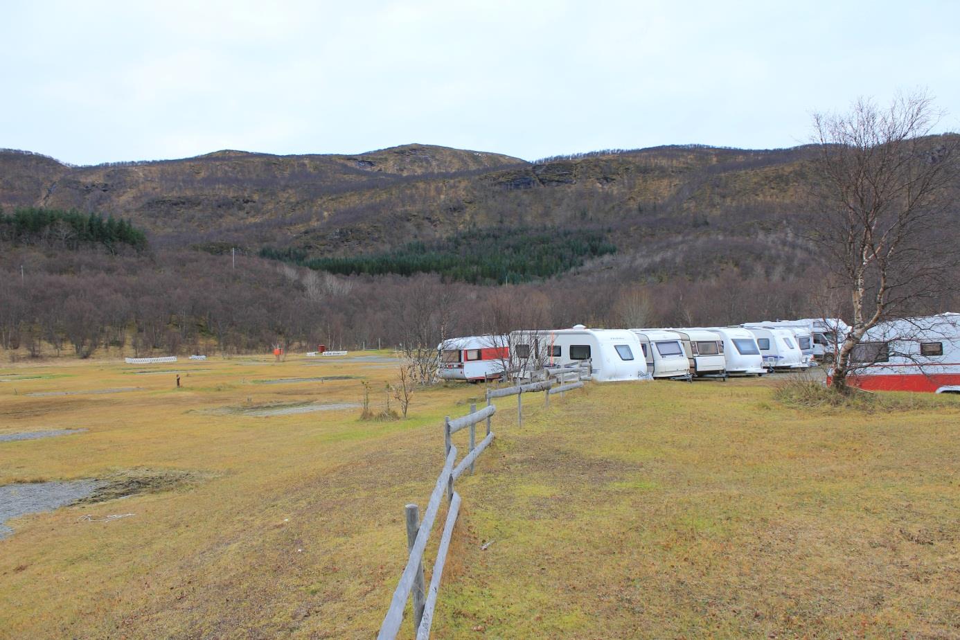 Foto fra befaring november 2013. Kristoffer L. Seivåg. 5.4 Landskap Geitvågen-området er etter NIJOS klassifisering av landskapstyper en del av landskapsregion 29, kystbygdene i Helgeland og Salten.