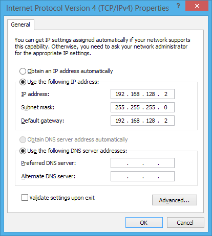 Konfigurere en statisk IP-nettverkstilkobling 1. Gjenta trinn 1 til 5 under Koble til en dynamisk IP/ PPPoE-nettverksforbindelse. 2 Trykk på Use the following IP address (Bruk følgende IP-adresse). 3.