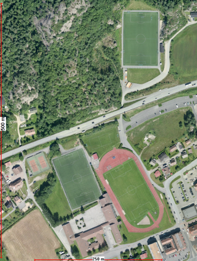 Figur 5 Støysoner med dagens trafikksituasjon (SVV og Søgne kommune). 2.7 Friluftsliv og idrett Idrettsanleggene har en sentral plass på Tangvall i dag.