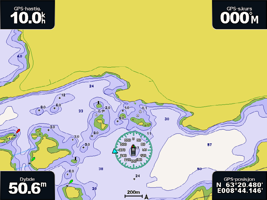 Kart- og 3D-kartvisninger Vise og konfigurere roser På navigasjonskartet eller fiskekartet kan du vise en kompassrose ➊ rundt båten, som indikerer kompassretningen i forhold til båtens styrekurs.