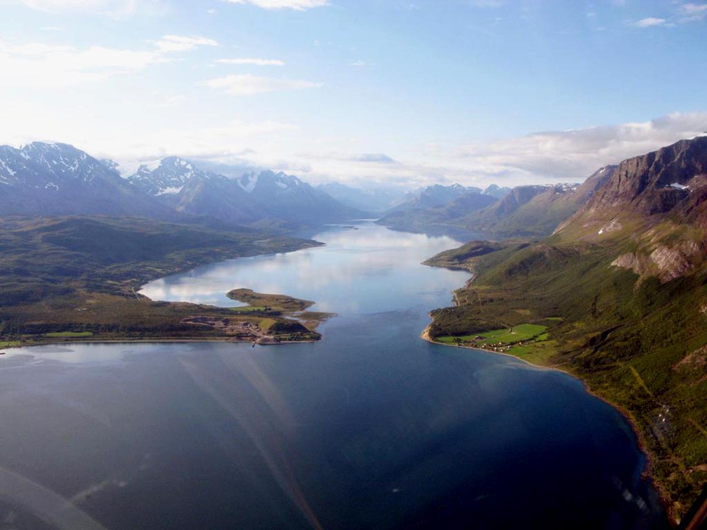 Ullsfjorden Geologi og
