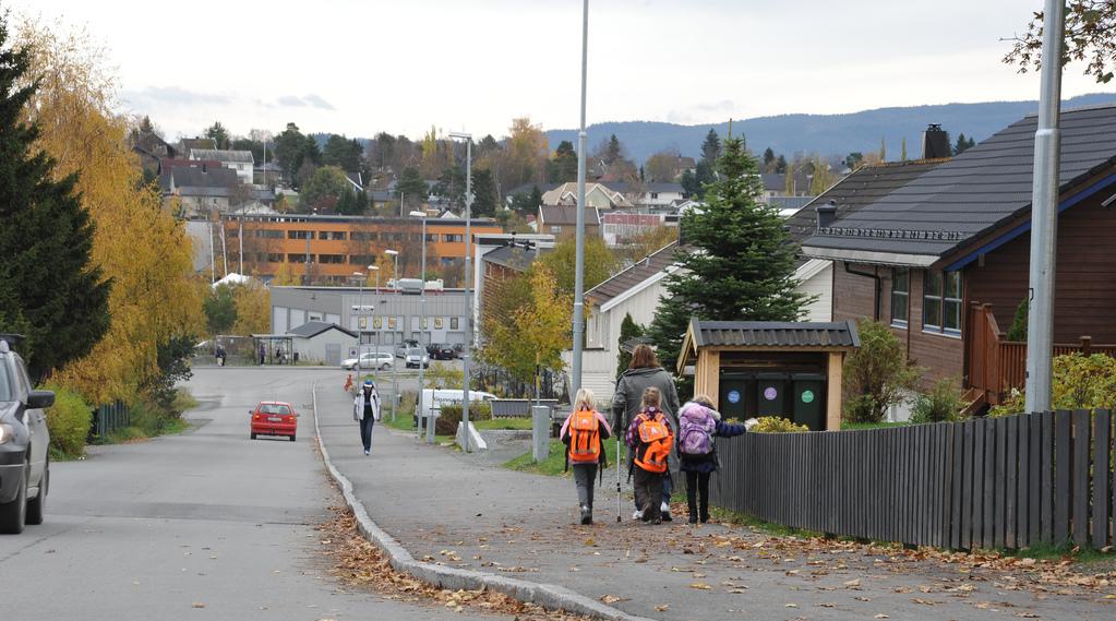 Trafikksikkerhet Små og store tiltak for å utbedre skoleveger og