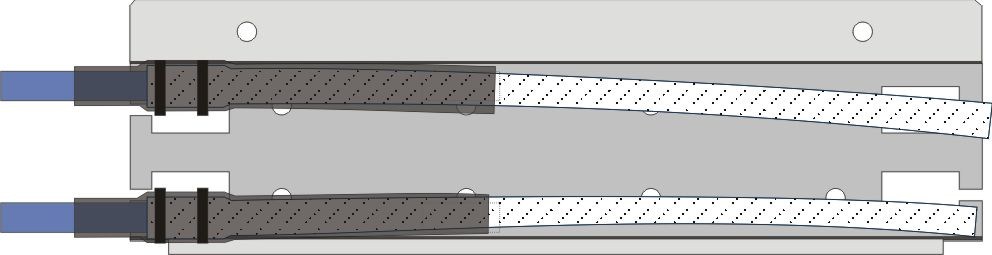 4. Installasjon av preterminert kabel med fast kledning Åpne panelets front og ta av lokket. Trekk ut skuffen så langt den går, evt.