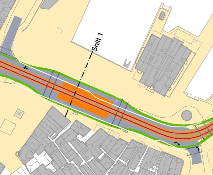 Fra Småstrandgaten ned til Torget vil trafikkareal bli det samme som i 0-alternativet, mens den totale bredden for holdeplass og trafikkareal over Torget vil øke.