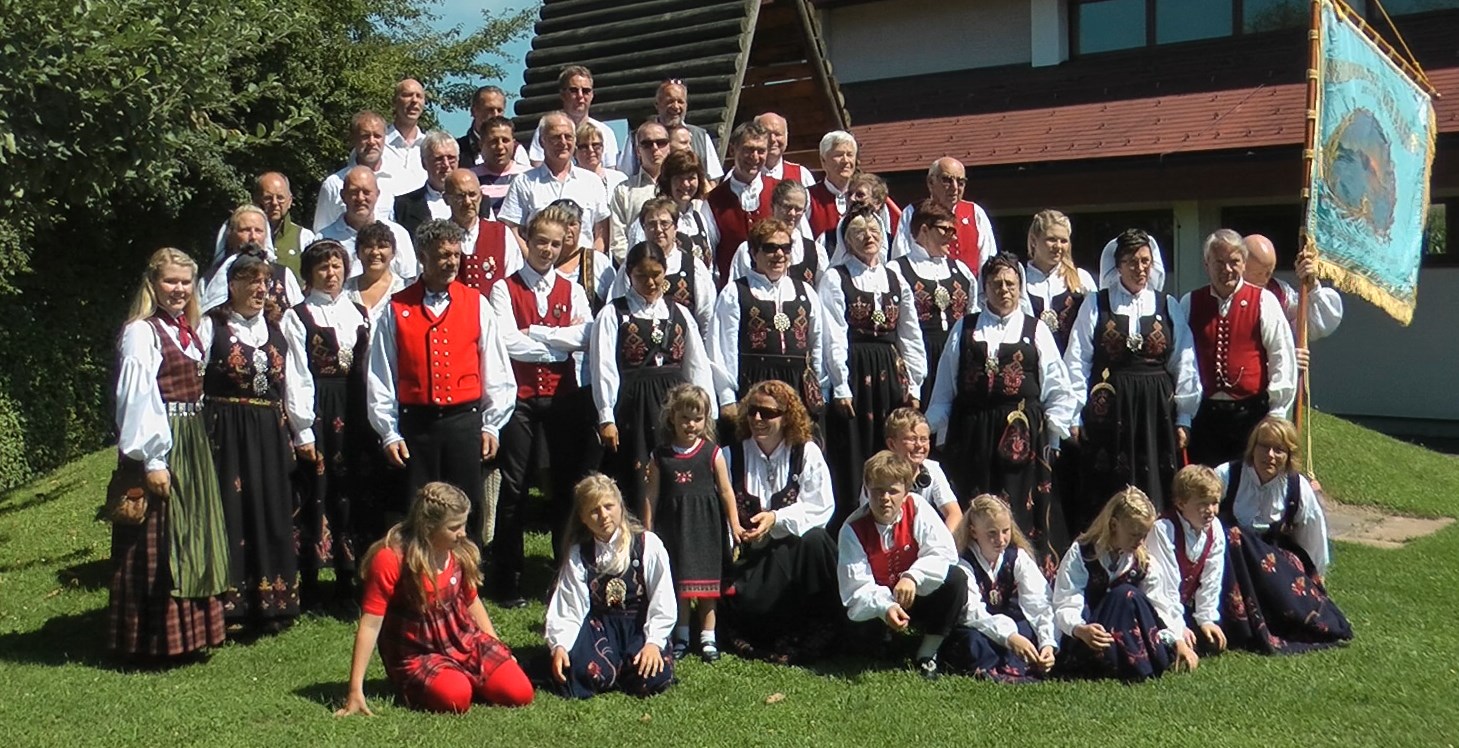 Vi takker sponsorane våre for premiar, gåver og annan støtte! Fylkeskappleiken 2013 Ålesund 20. april Tine Meierier avd.