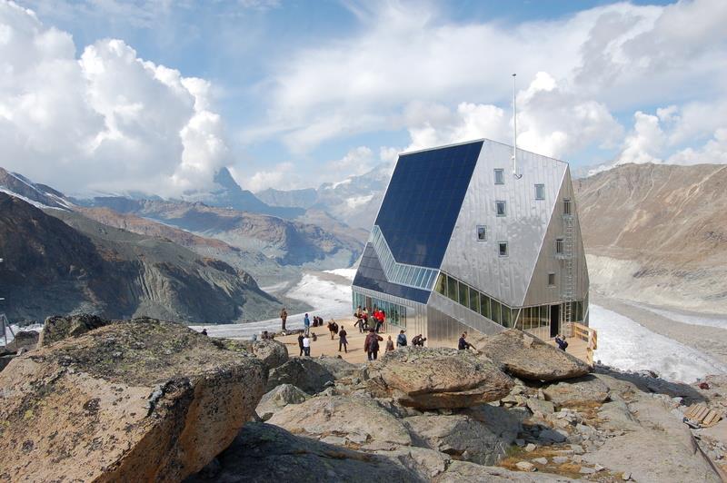 Monte Rosa Hut, Zermatt Sveits 24 September 2015 Bygningsintegrerte