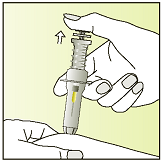 5. - Fortsett med å holde sprøyten pekende oppover - Skru nålebeskytteren (som inneholder nålen) på sprøyten med klokkeretningen 6.