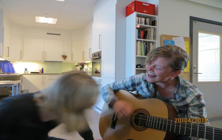 Mestring Indeksen viser elevenes opplevelse av mestring i forbindelse med undervisning, lekser og arbeid på skolen. Får du lekser som du greier å gjøre på egen hånd?