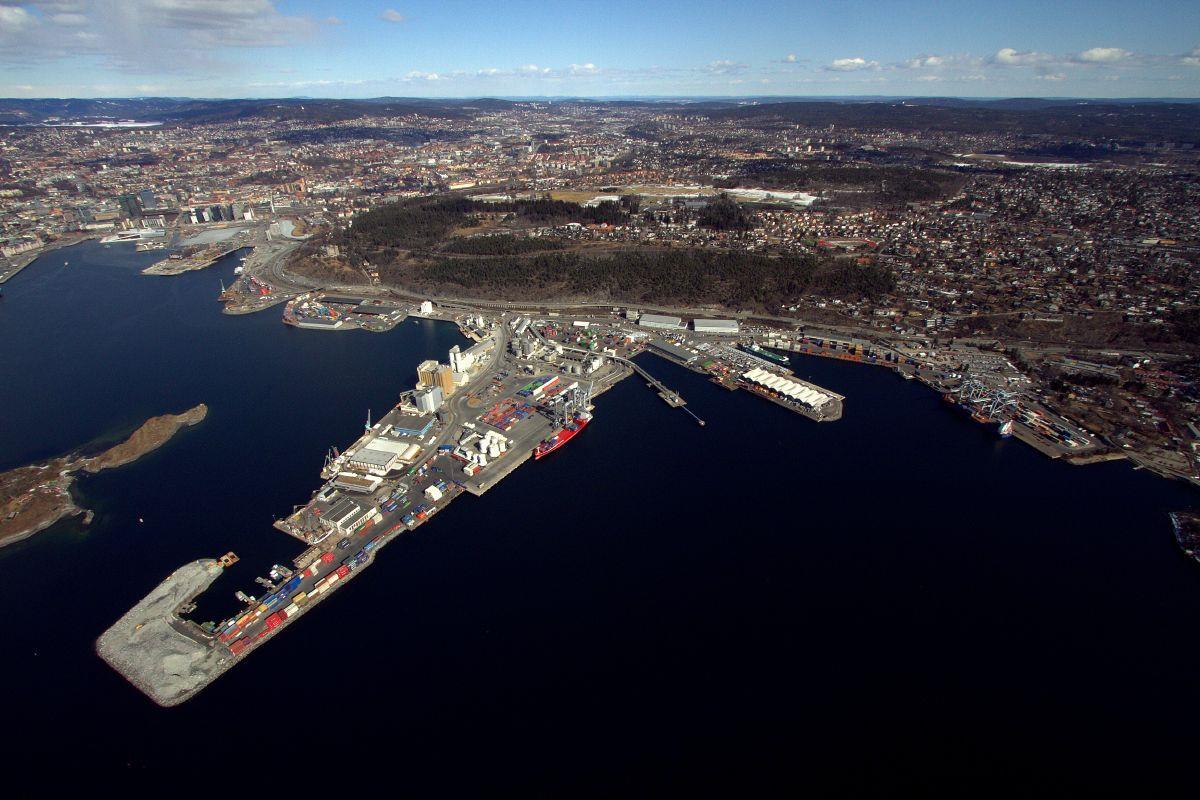 Sydhavna et område med forhøyet risiko 3 km fra Oslo sentrum 40 % av landets forbruk av drivstoff distribueres via Sydhavna/Sjursøya.
