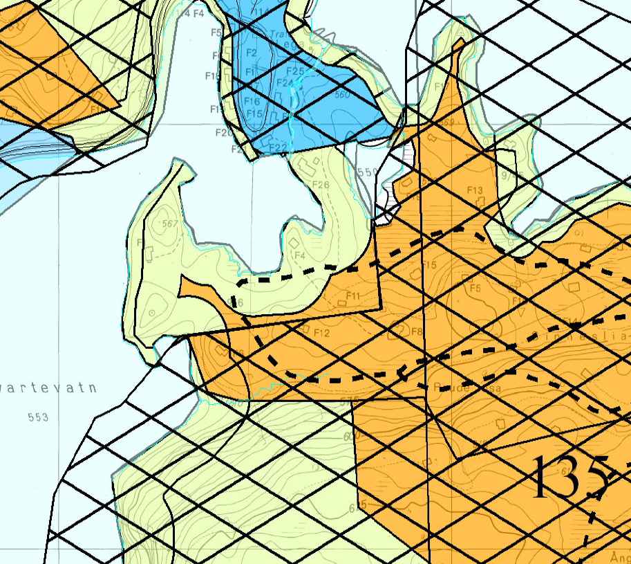 Område: Sinnes - Sinneslia Innspill: Hytter fortetting (135) Lagt inn i plan: Byggeområde for fritidsboliger fortetting innenfor område med eksisterende bebyggelse Type bygg: Frittstående