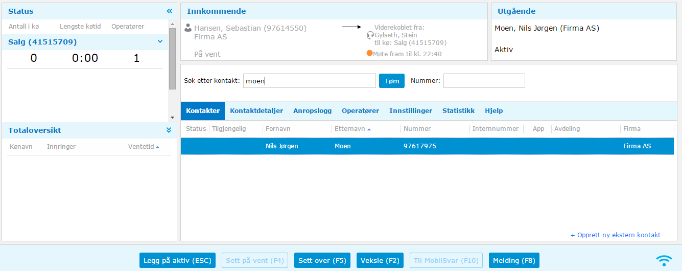 Operatøren har nå innringer Sebastian Hansen på vent (grå tekst i Innkommende -feltet), og er i samtale med Nils Jørgen.
