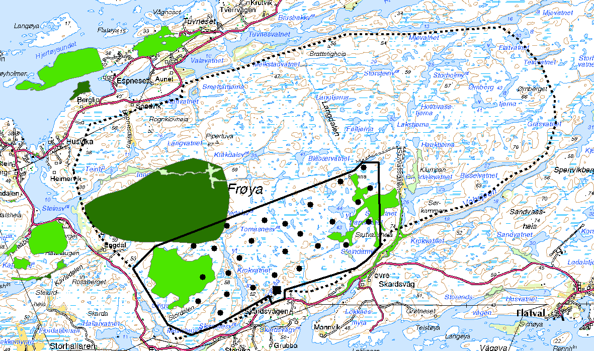 Figur 6 Prioriterte naturtyper i planområdet for opprinnelig (stiplet) og ny avgrensning (solid) av Frøya vindkraftverk.