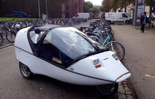 Sykkelgater er vanlig i Freiburg. Bilene har lov til å kjøre her, men skal ta hensyn til sykkelen som har fortrinn.