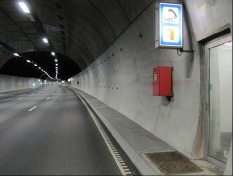 Beredskap, innsats og redning ved brann i vegtunneler Selvredning Tunneler med 2 løp: Ventilasjonsretning og retning på trafikk er normalt den samme.