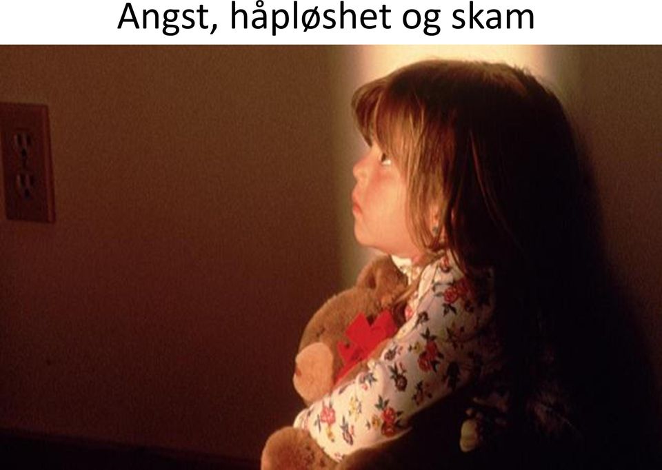 og skam