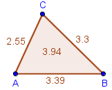 Legg merke til at GeoGebra bruker punktum som desimaltegn og ikke komma! Arealet av trekanten er der også: Arealet kan vi få skrevet inne i trekanten.