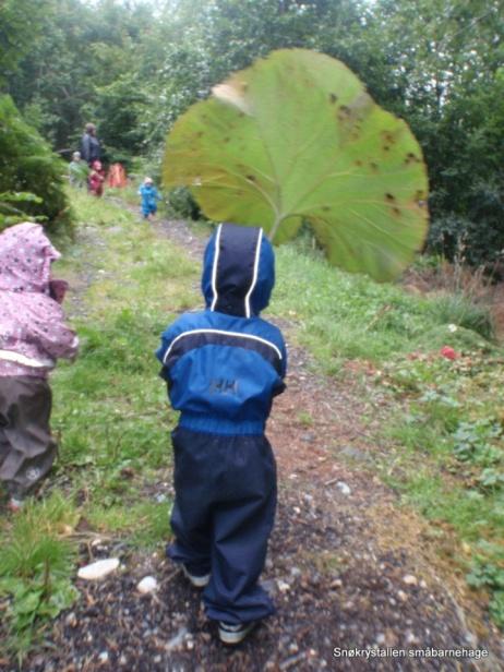 og 09. oktober er planleggingsdagar i barnehagen og barnehagen er stengt. 12. oktober blir Liam 1 år! Gratulerer. Veke 42 har vi brannøving i barnehagen. 21.