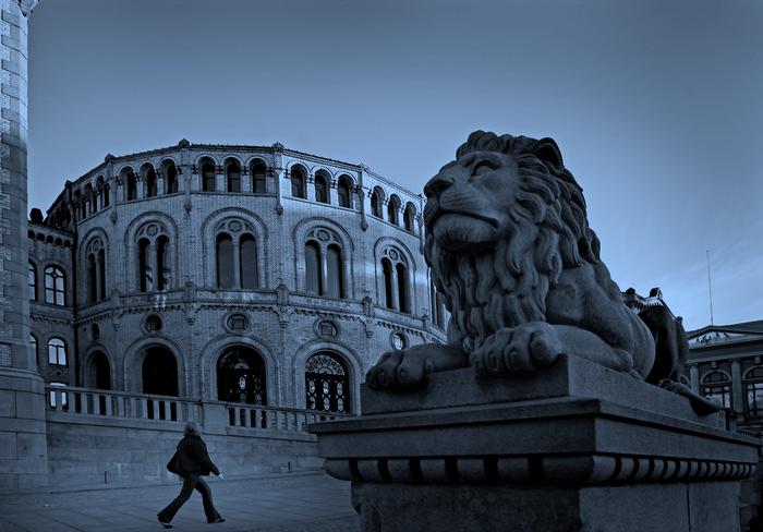 Ikke underslå betydningen av Stortinget Stortingsgruppene til