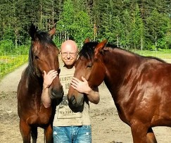 Lena Helene Kjerpeseth Alltid hatt en brennende interesse for hest, og kjøpte som 13 åring en avdanket kaldblods.